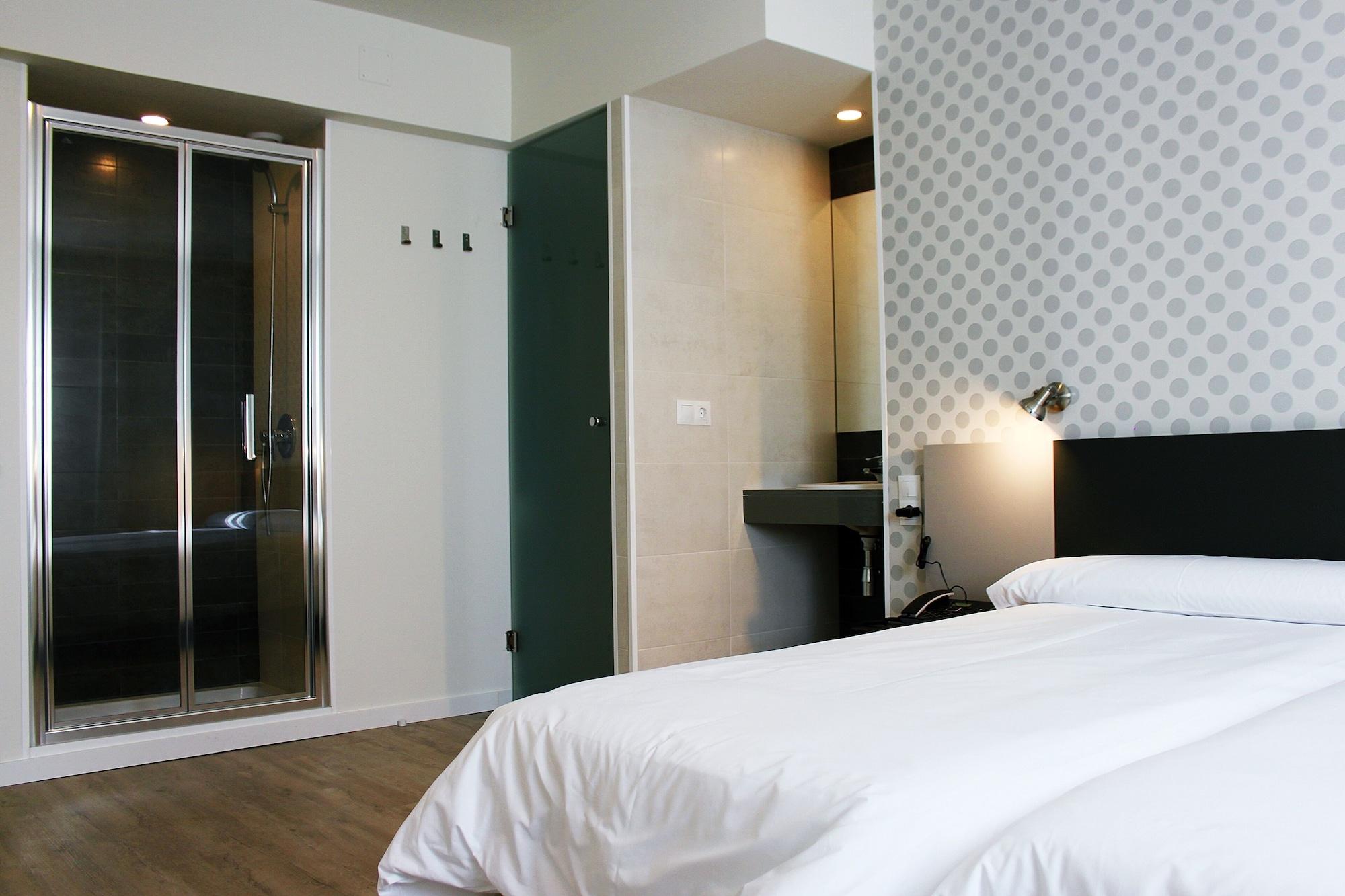 Checkin Urban Nevada Hotel Армиля Екстериор снимка