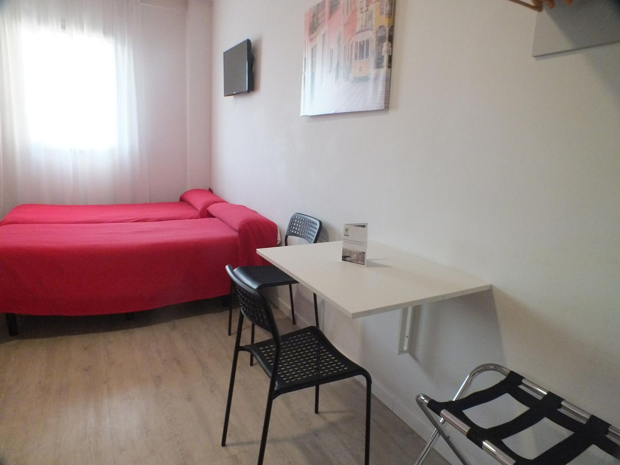 Checkin Urban Nevada Hotel Армиля Екстериор снимка