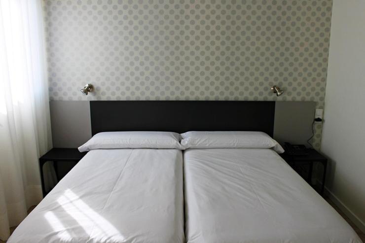 Checkin Urban Nevada Hotel Армиля Екстериор снимка
